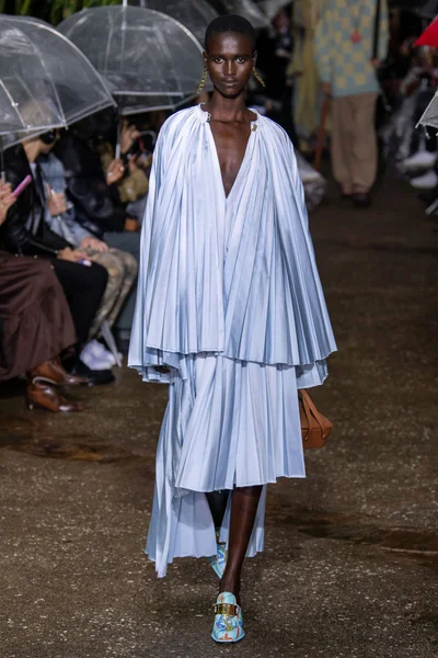 Look 26